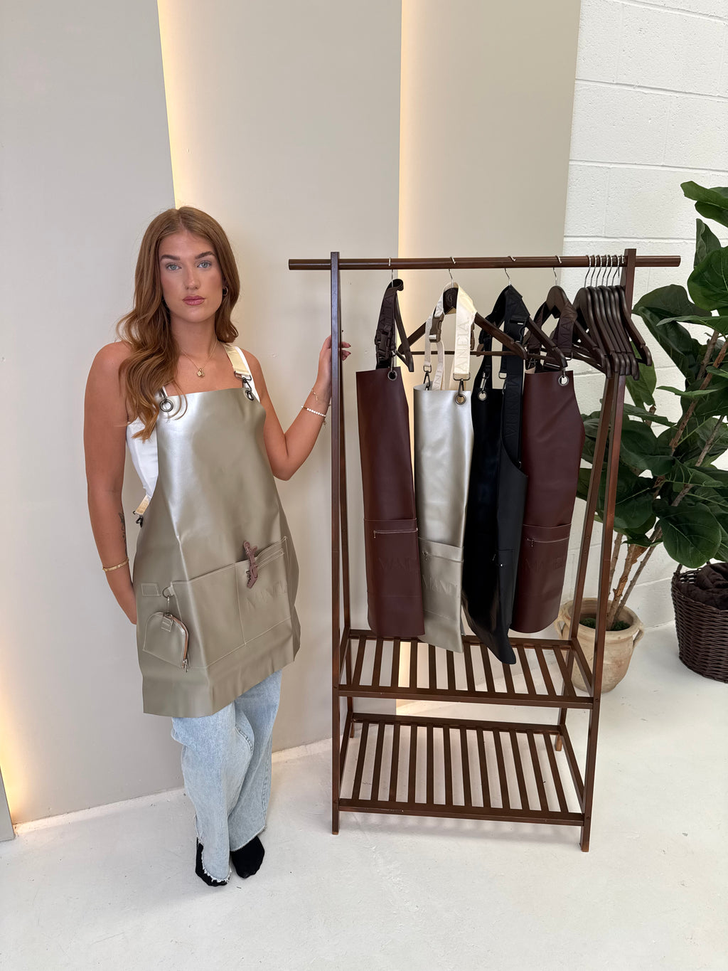 Champagne apron